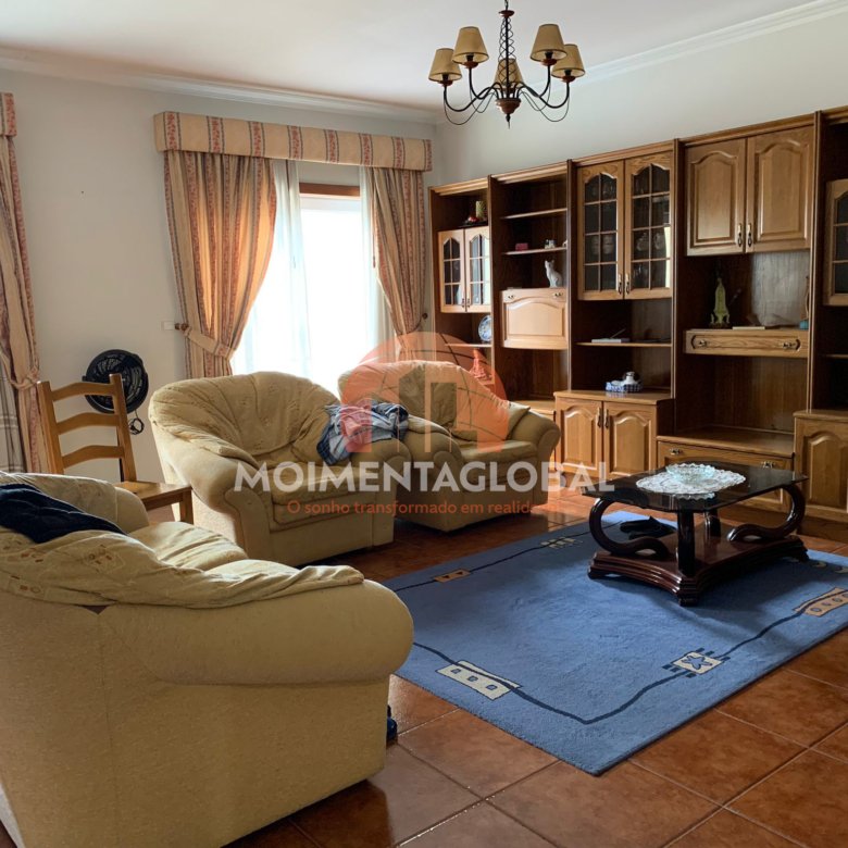 Apartamento T3, 3º andar – Moimenta da Beira