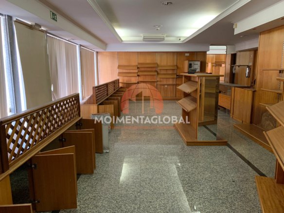 Loja comercial, ARRENDAMENTO Ref.2 -Moimenta da Beira