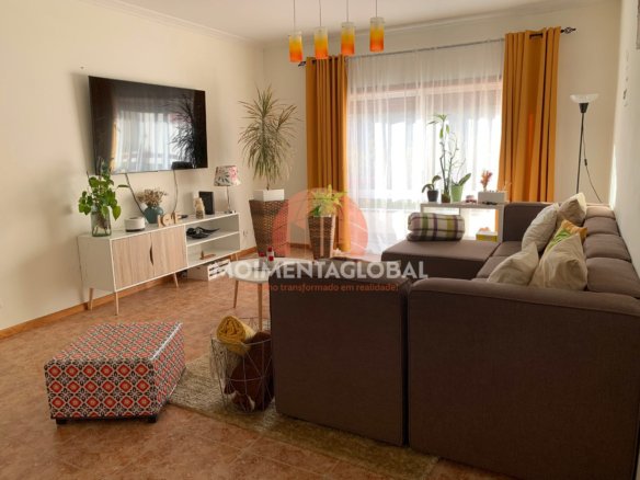 Apartamento T3 – 1ºandar, Moimenta da Beira