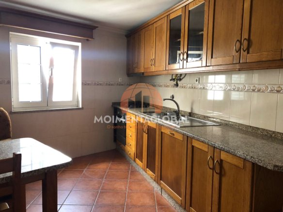 Apartamento T1, 1º andar – Moimenta da Beira