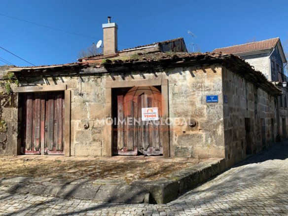 Moradia, REABILITAÇÃO – Leomil, Moimenta da Beira