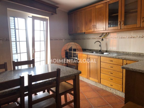 Apartamento T1 – 1º andar, Moimenta da Beira
