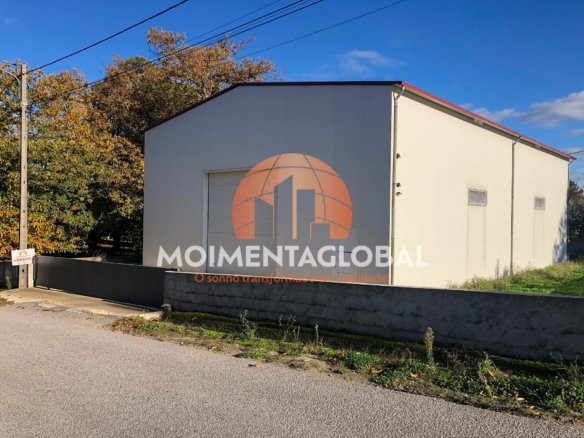 Armazém, VENDA OU ARRENDAMENTO – Sanfins, Passô