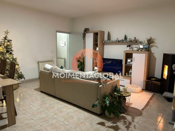 Apartamento T2, Moimenta da Beira
