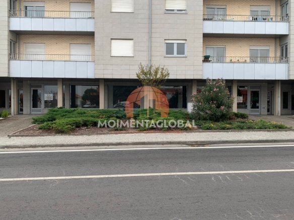 Lojas Comerciais – Venda ou Arrendamento, Moimenta da Beira