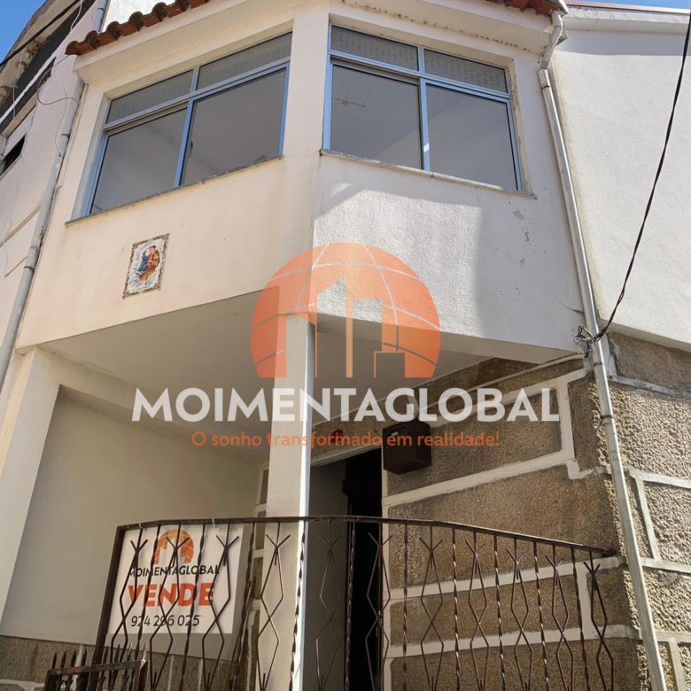 Moradia V3 – Riodades, S. J. da Pesqueira