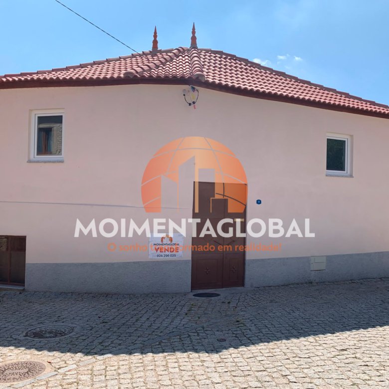 Moradia V2 – Semitela, Leomil, Moimenta da Beira