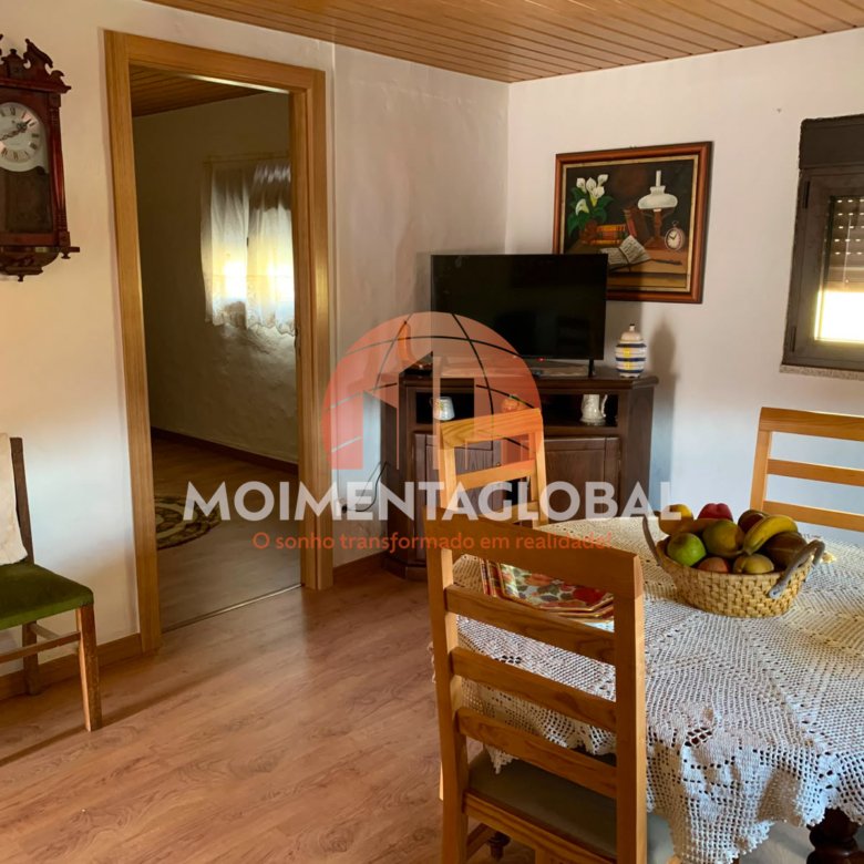 Moradia V2 – Paradinha, Moimenta da Beira